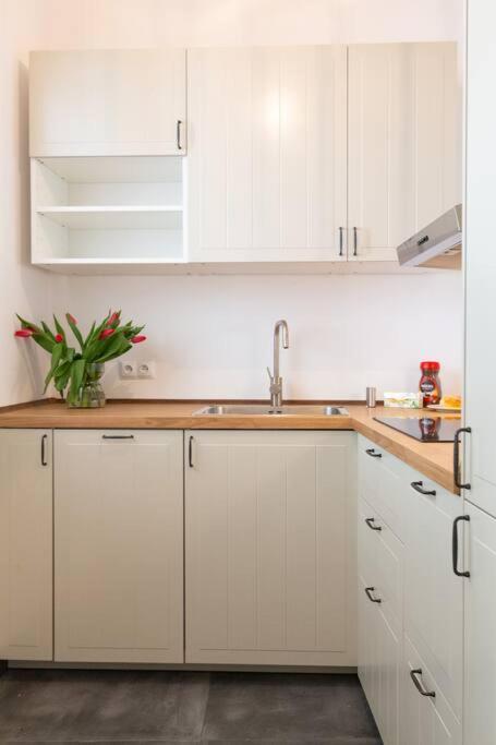 Royal Route Apartment Fully Equipped Krakau Exterior foto